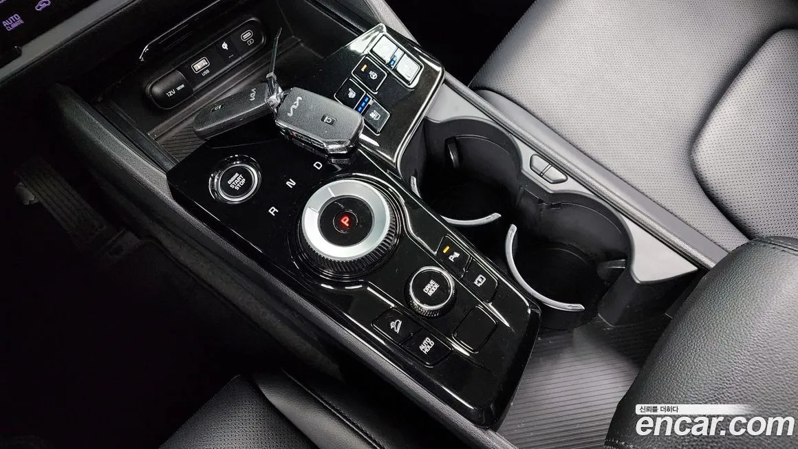 Kia Sportage — фото 10