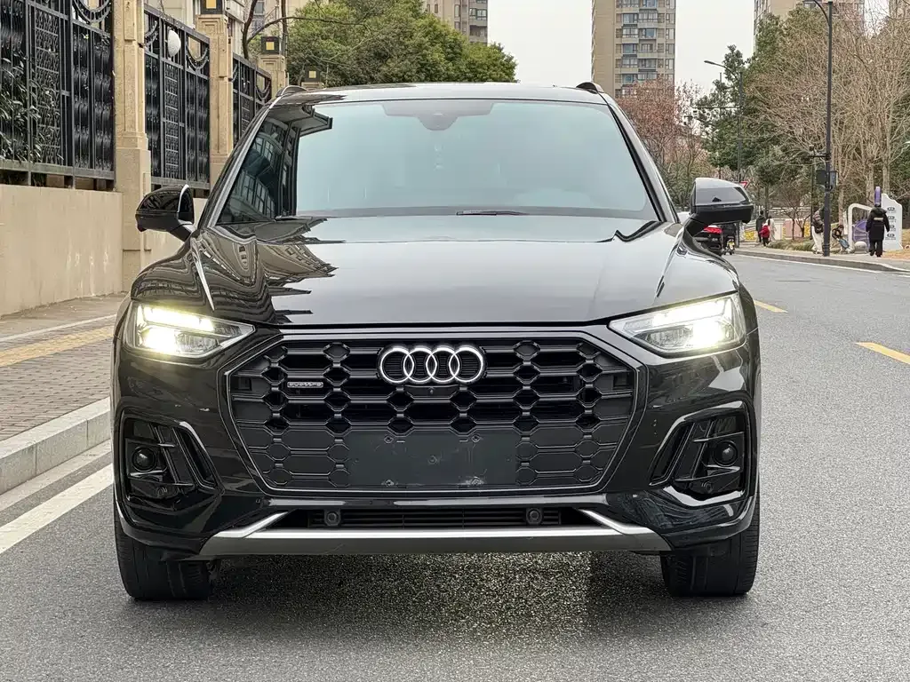 Audi Q5L 2023 из CN, фото 5