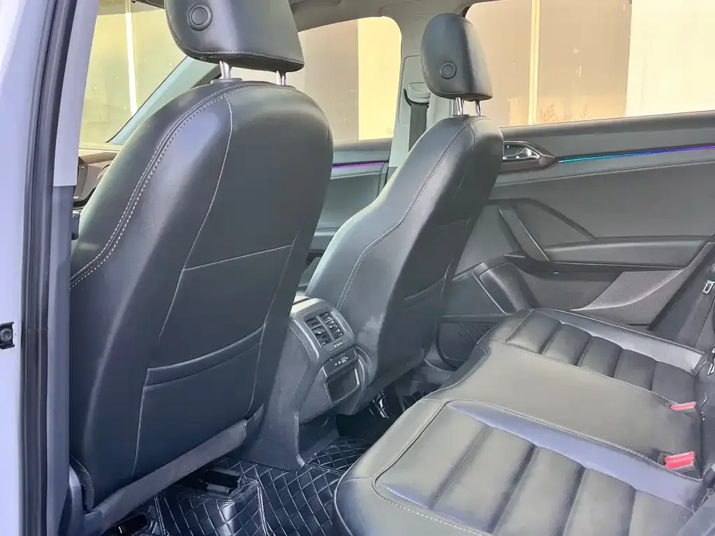 Volkswagen Tharu 2022 из CN, фото 6