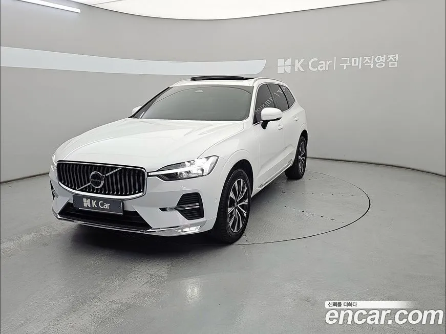 Volvo XC60 — фото 1