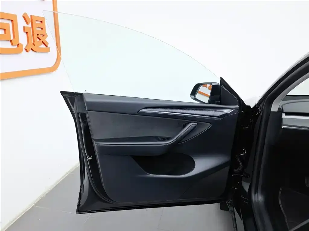 Tesla Model Y 2022 из CN, фото 3