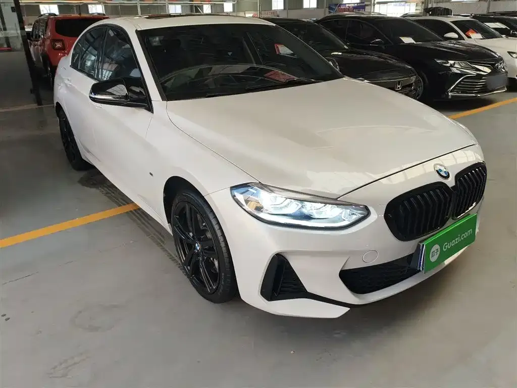 BMW 1 Series 2022 из CN, фото 5