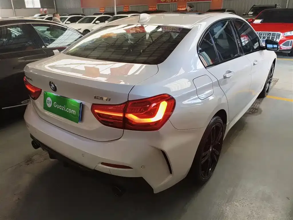 BMW 1 Series 2022 из CN, фото 8