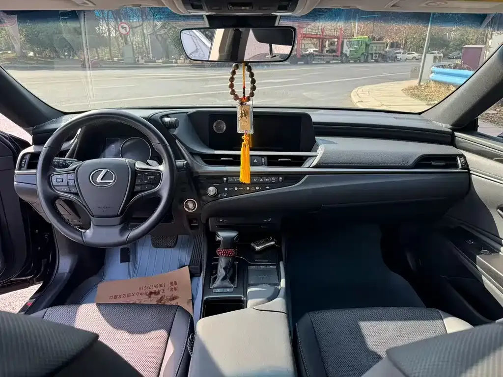 Lexus ES 2021 из CN, фото 8