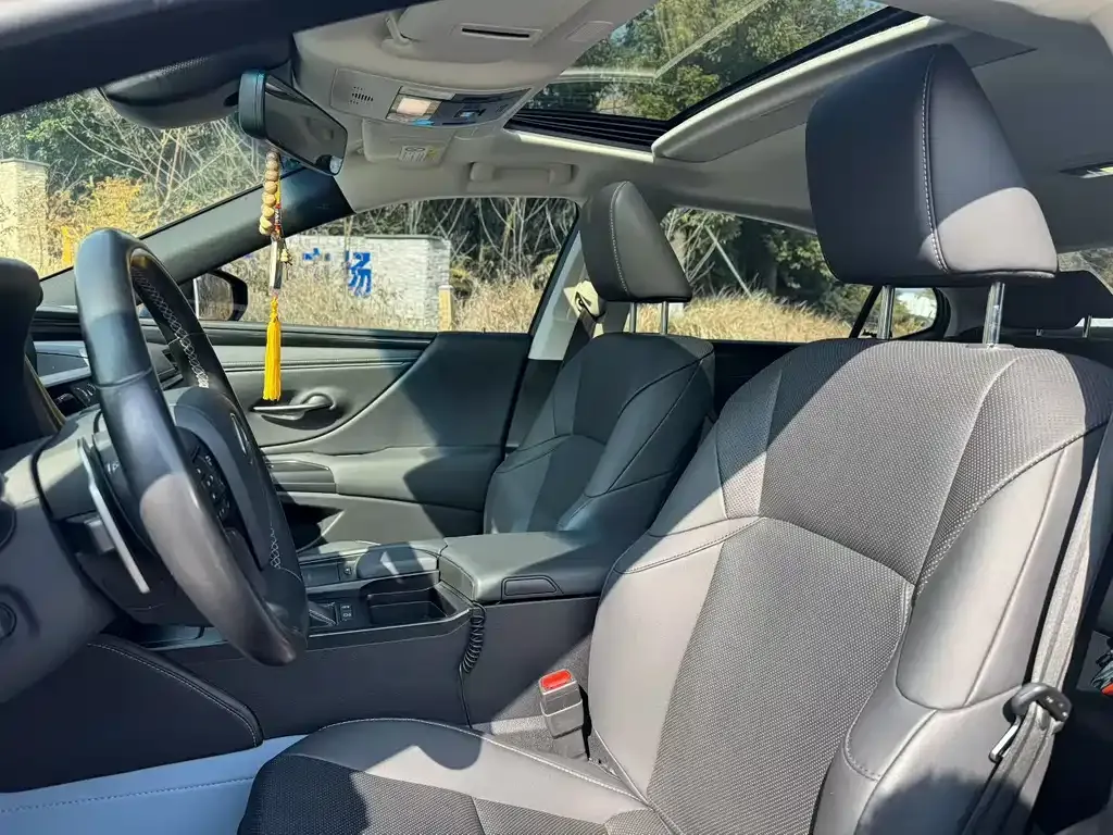 Lexus ES 2021 из CN, фото 4