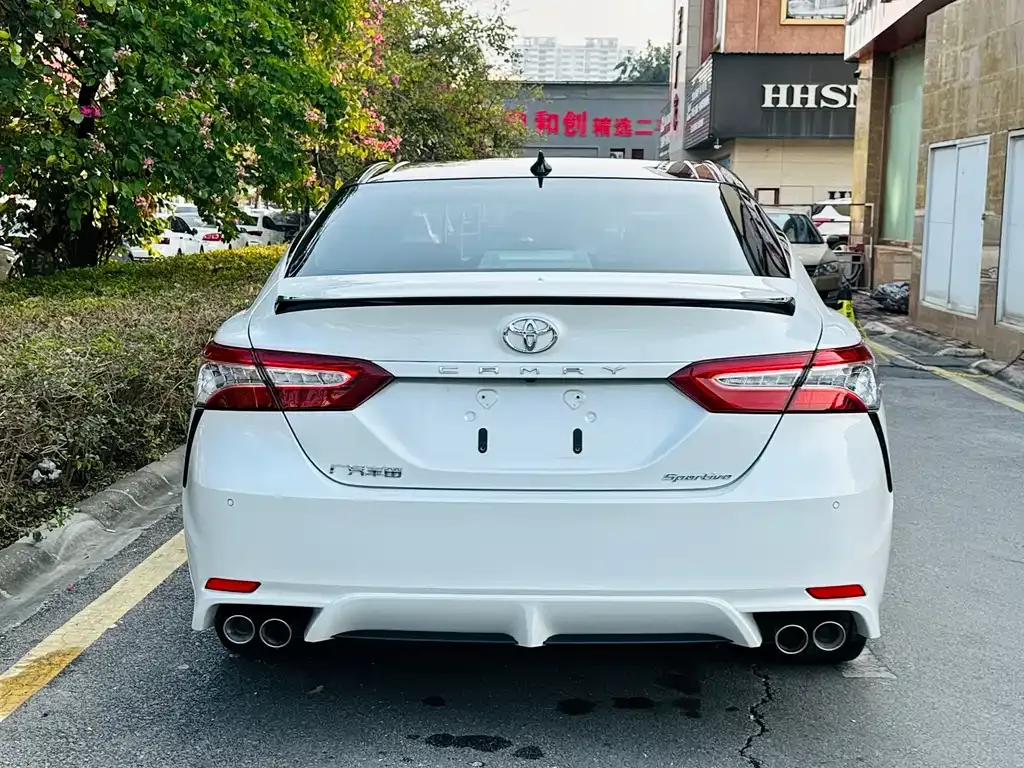 Toyota Camry 2023 из CN, фото 7