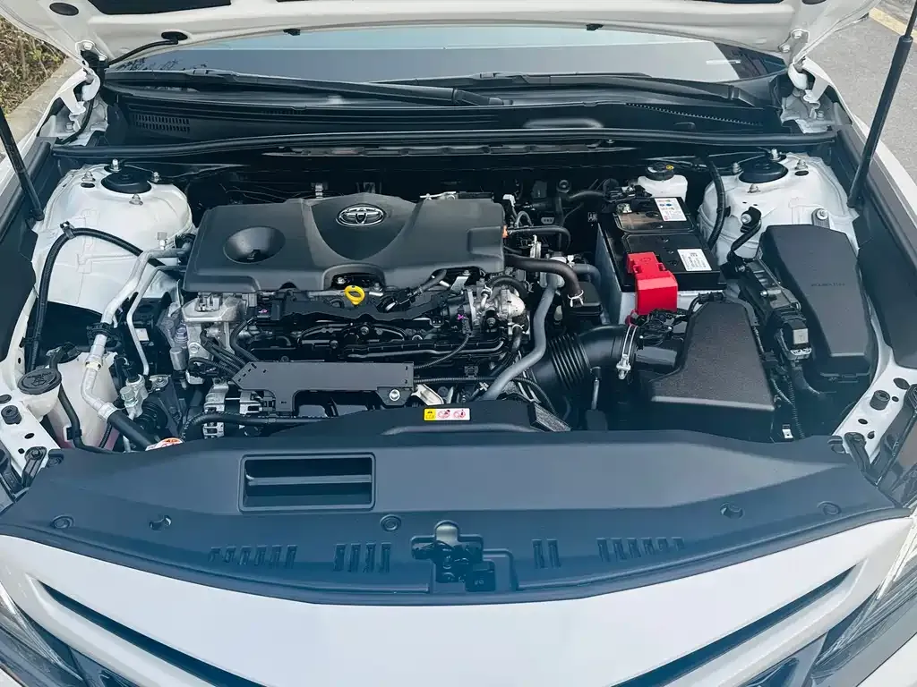 Toyota Camry 2023 из CN, фото 6