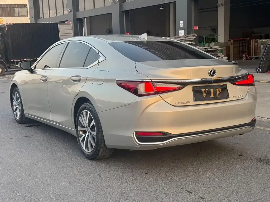 Lexus ES 2021 из CN, фото 9