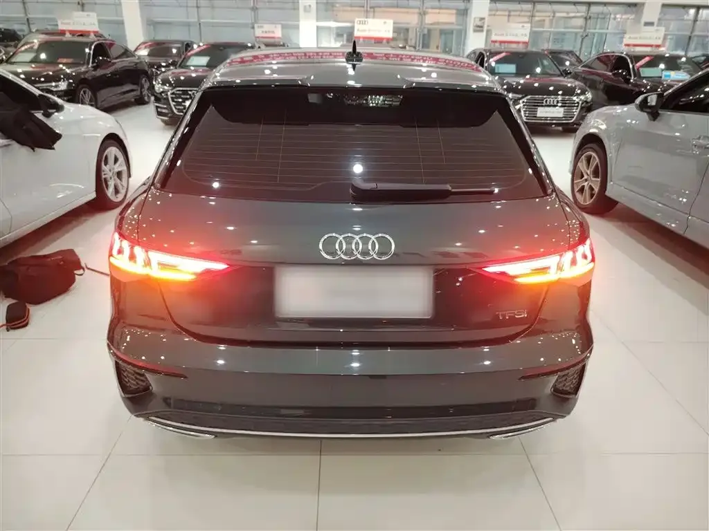 Audi A3 2024 из CN, фото 9