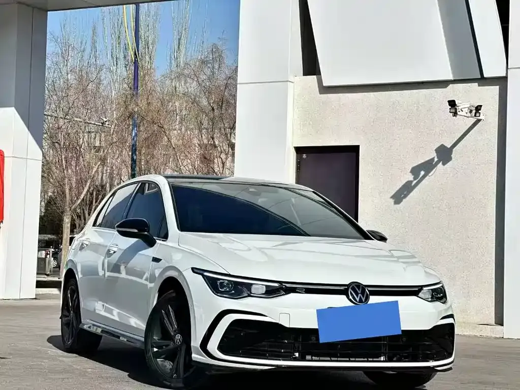 Volkswagen Golf 2023 из CN, фото 9