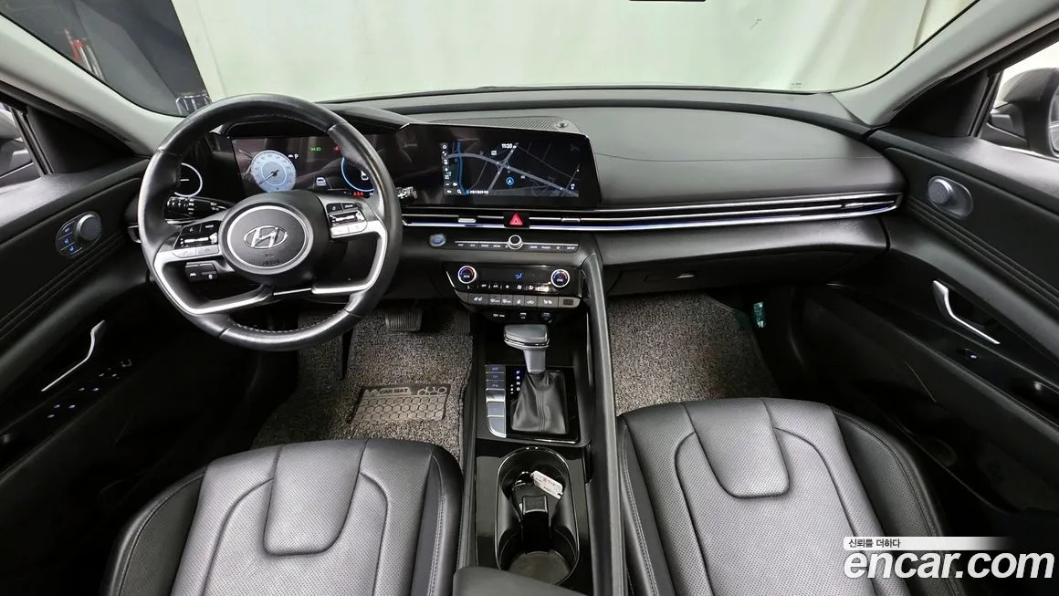 Hyundai AVANTE — фото 4