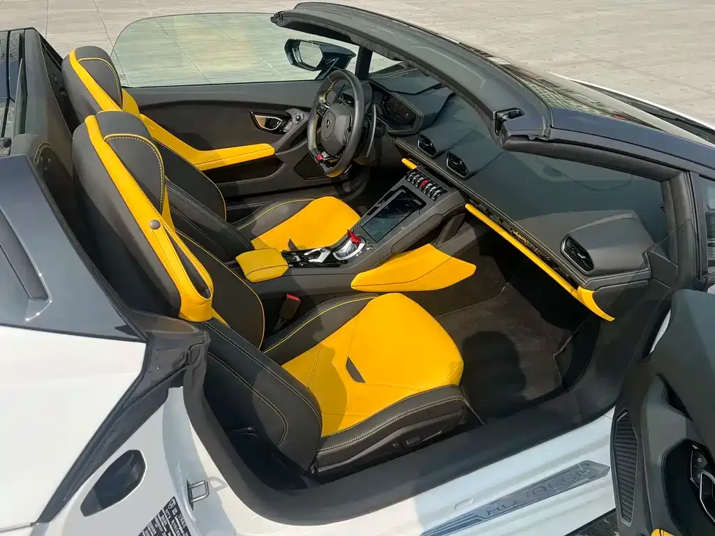 Lamborghini Huracan 2023 из CN, фото 7