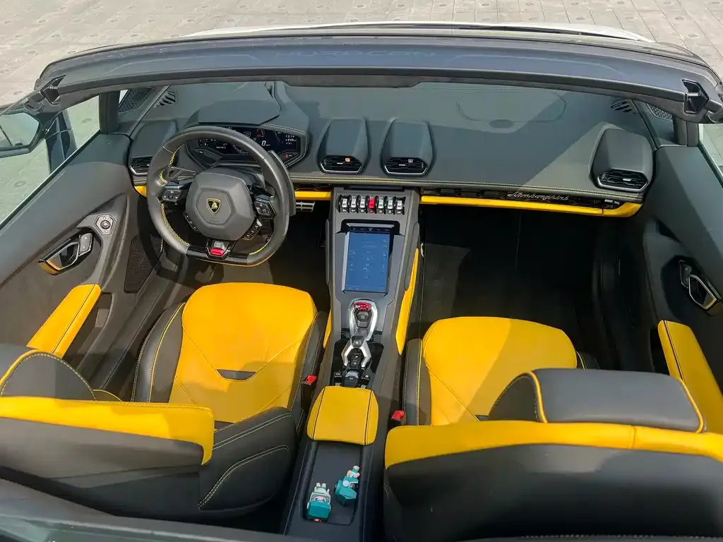 Lamborghini Huracan 2023 из CN, фото 8