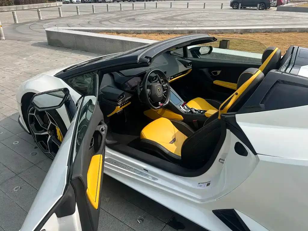 Lamborghini Huracan 2023 из CN, фото 6