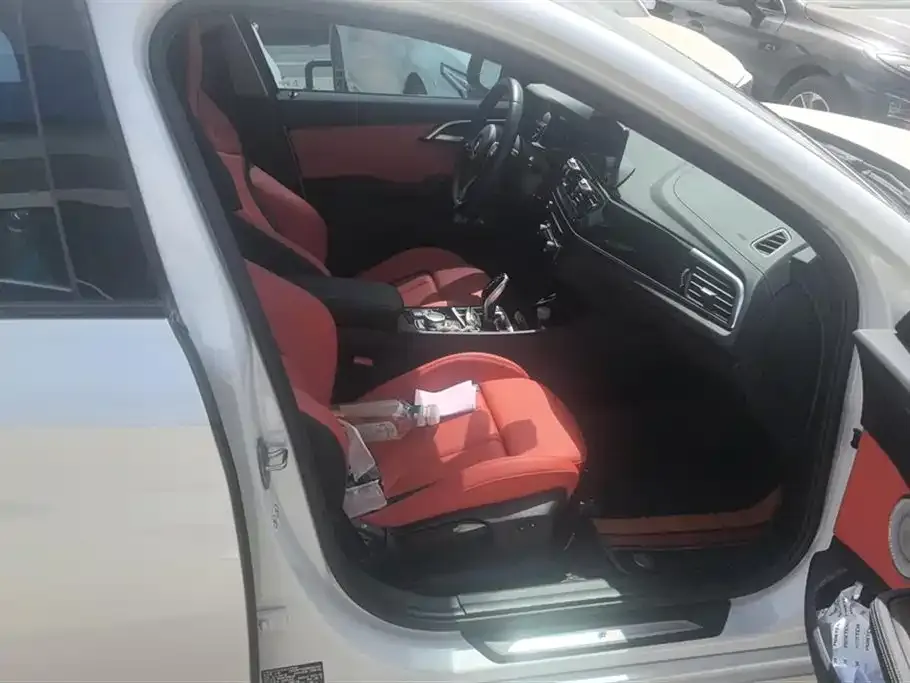 BMW 1 Series 2022 из CN, фото 6