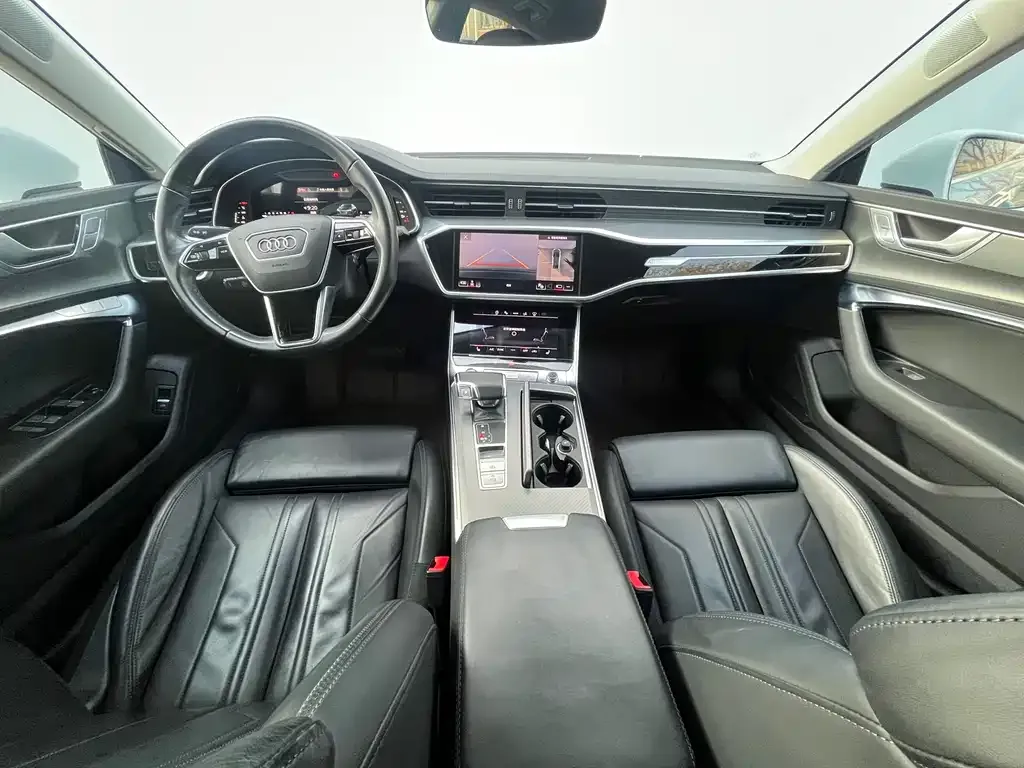 Audi A7 2023 из CN, фото 2
