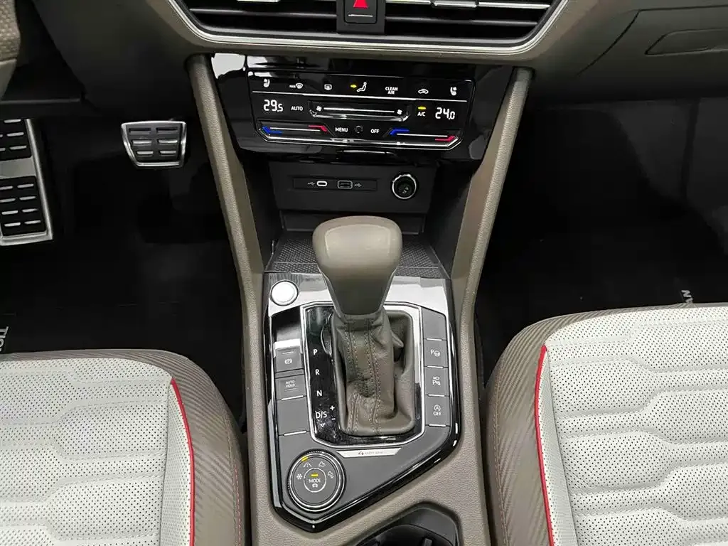 Volkswagen Tiguan L 2021 из CN, фото 10