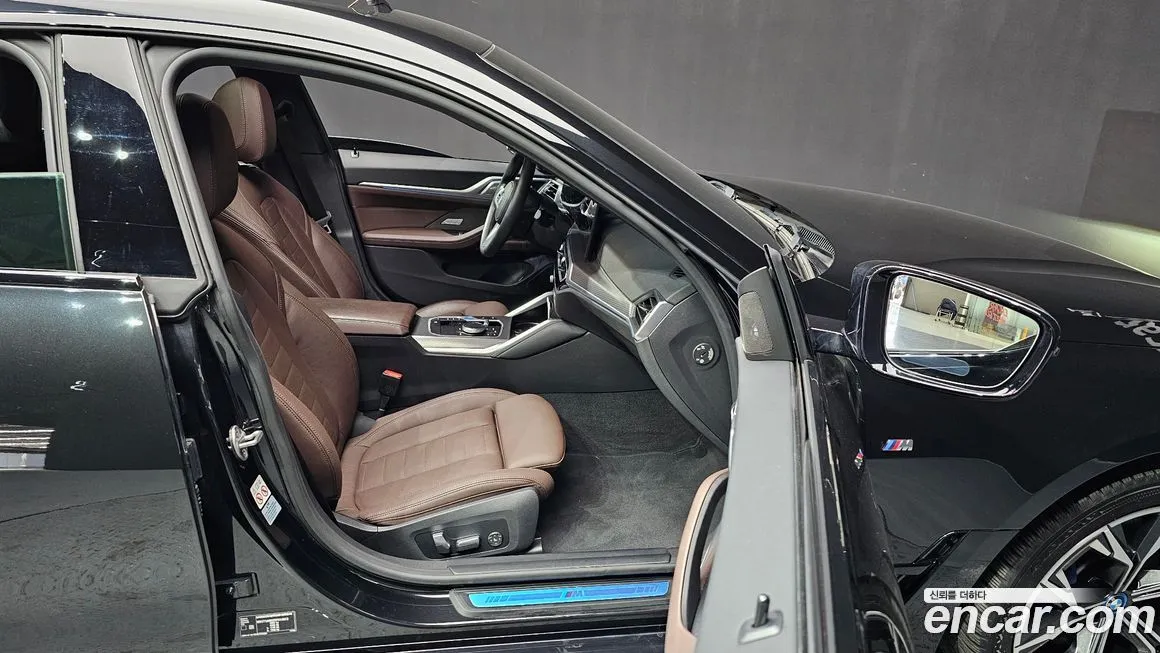 BMW i4 — фото 8