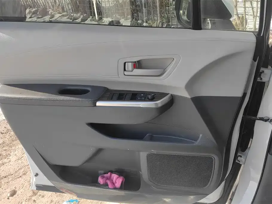 Toyota Sienna 2024 из CN, фото 7