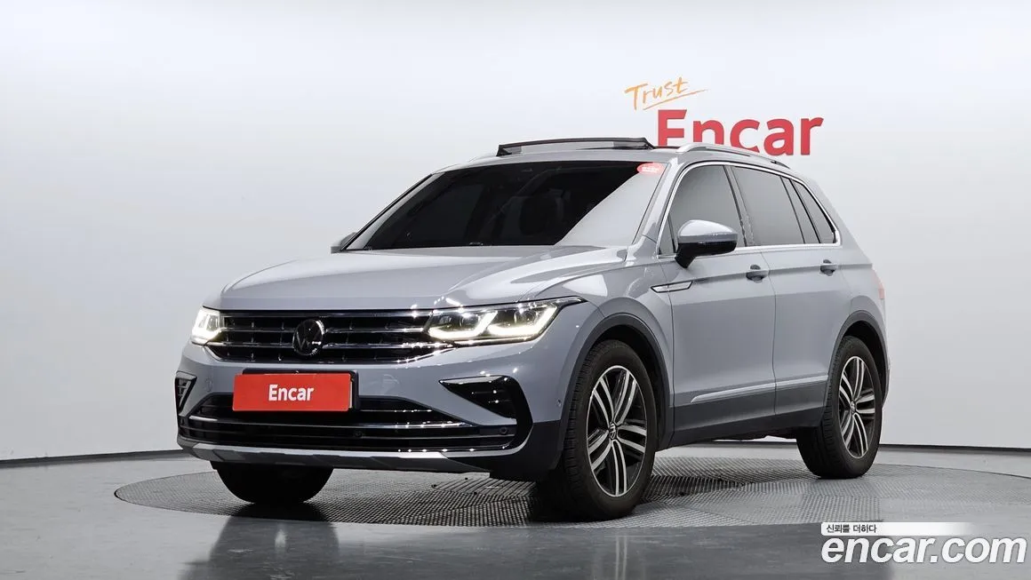 Volkswagen Tiguan — фото 1