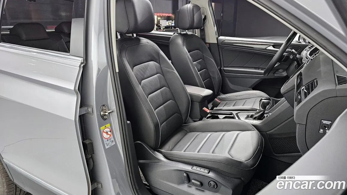 Volkswagen Tiguan — фото 8