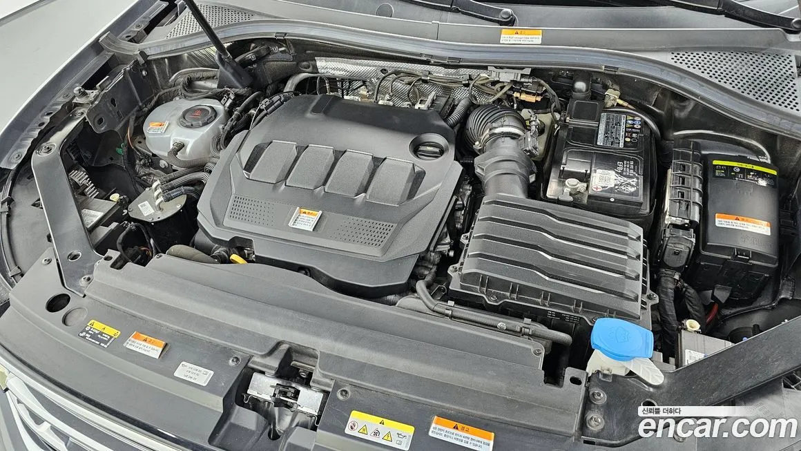 Volkswagen Tiguan — фото 10