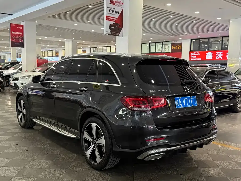 Mercedes-Benz GLC — фото 10