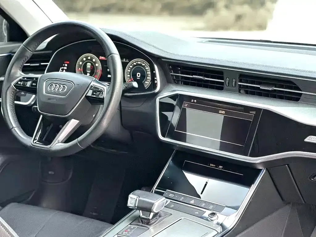 Audi A6L 2022 из CN, фото 4