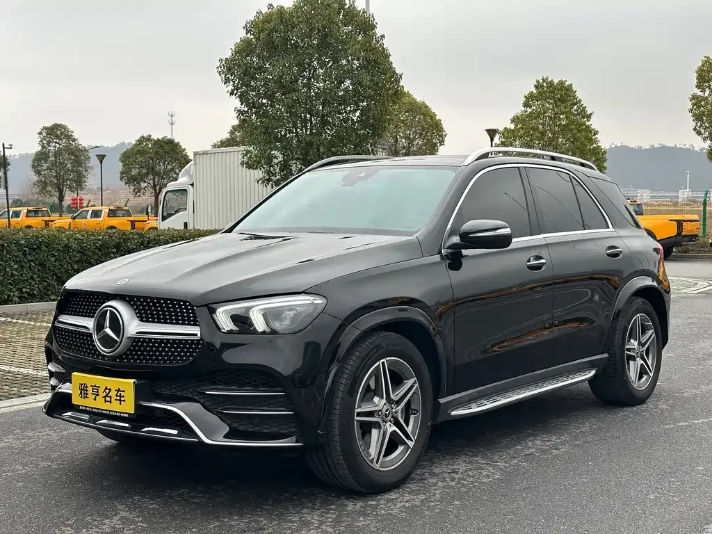 Mercedes-Benz GLE — фото 1