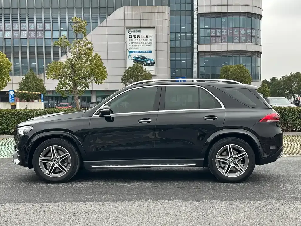 Mercedes-Benz GLE — фото 8