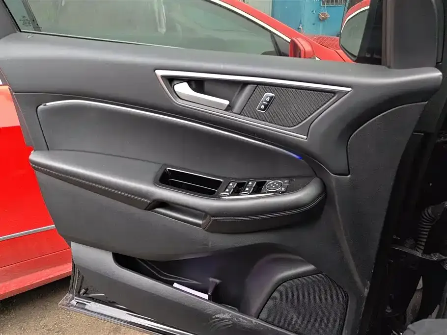 Ford Edge 2021 из CN, фото 2