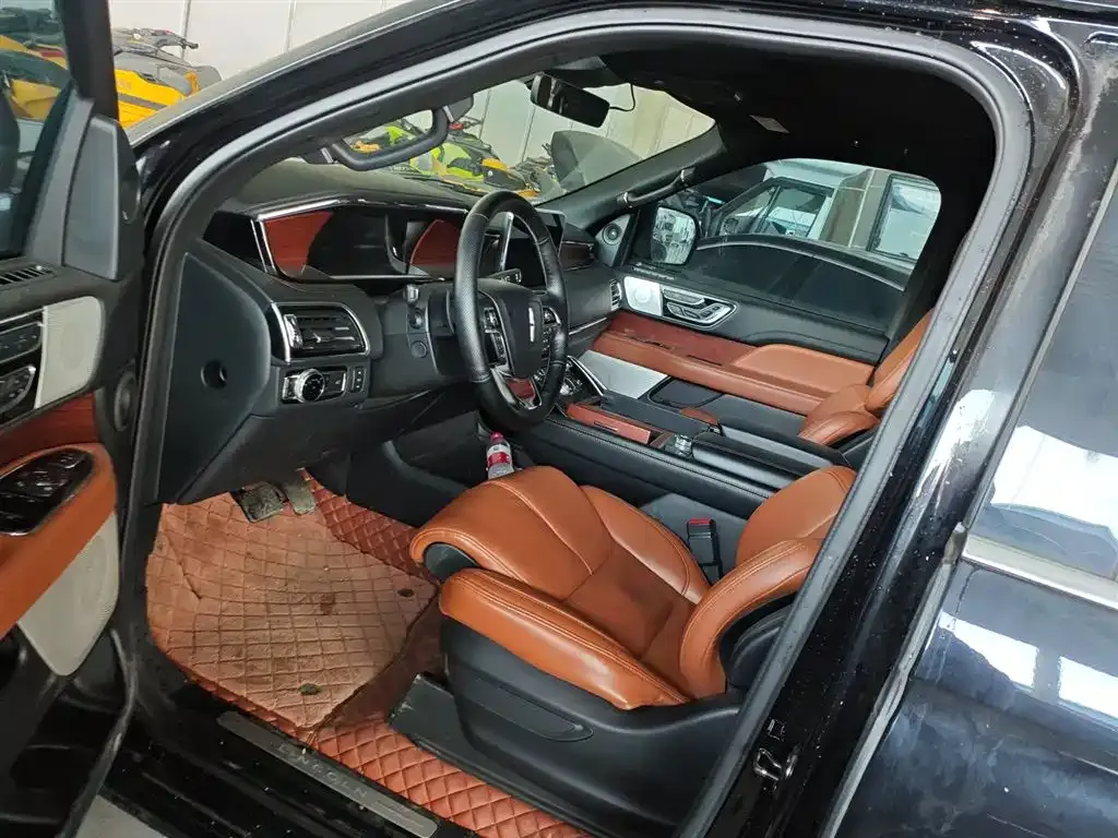 Lincoln Navigator 2021 из CN, фото 9