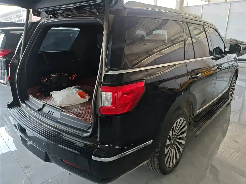 Lincoln Navigator 2021 из CN, фото 8