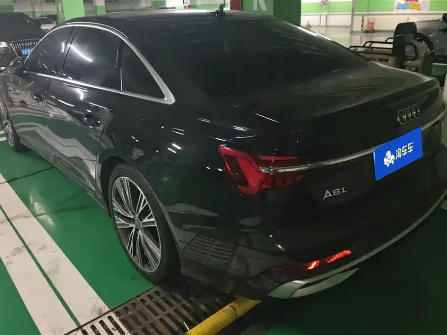 Audi A6L 2023 из CN, фото 6