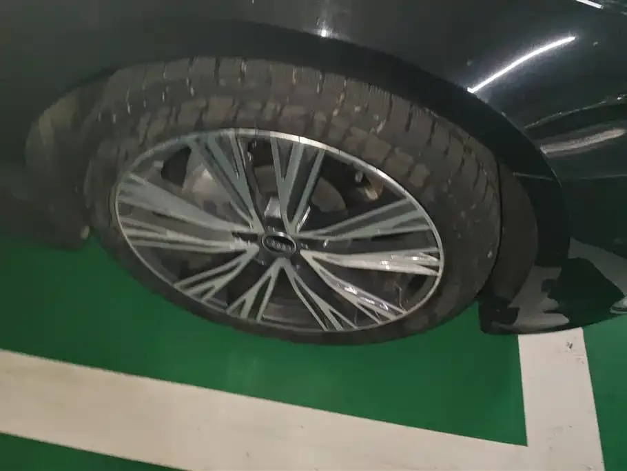 Audi A6L 2023 из CN, фото 3
