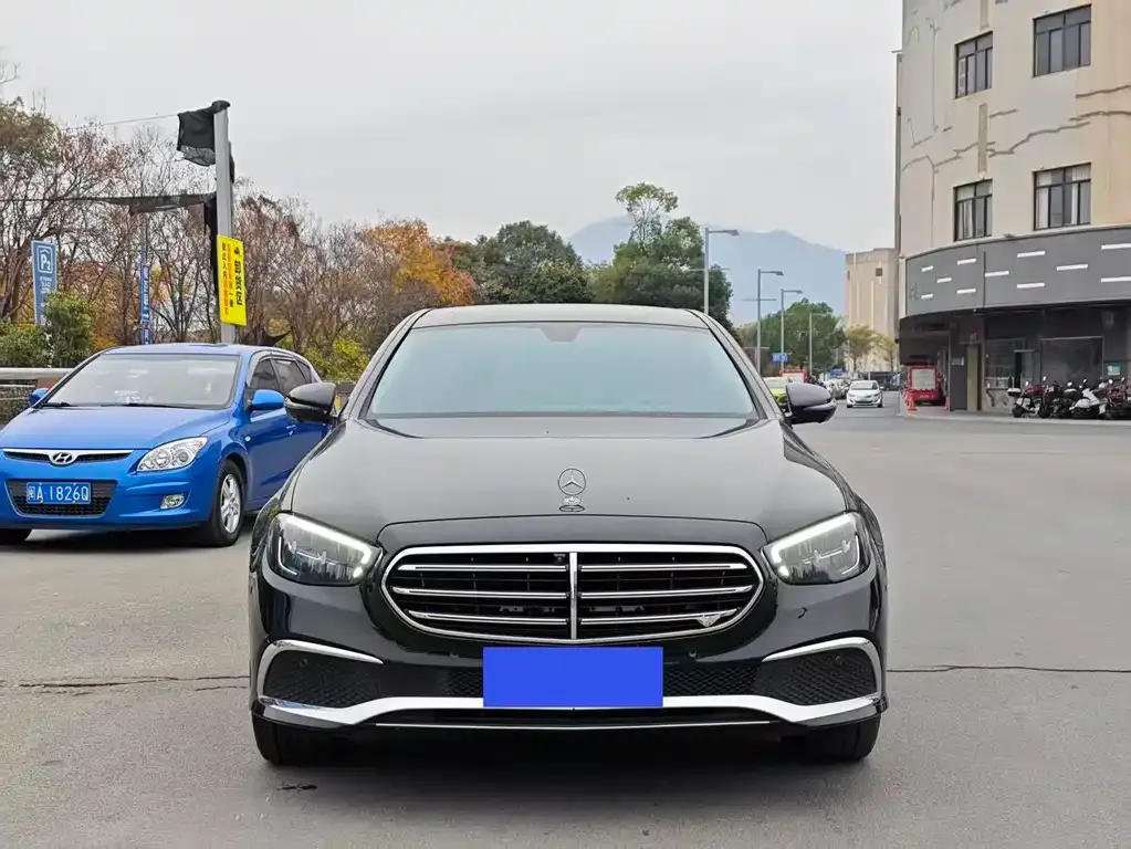 Mercedes-Benz E-Class 2023 из CN, фото 6