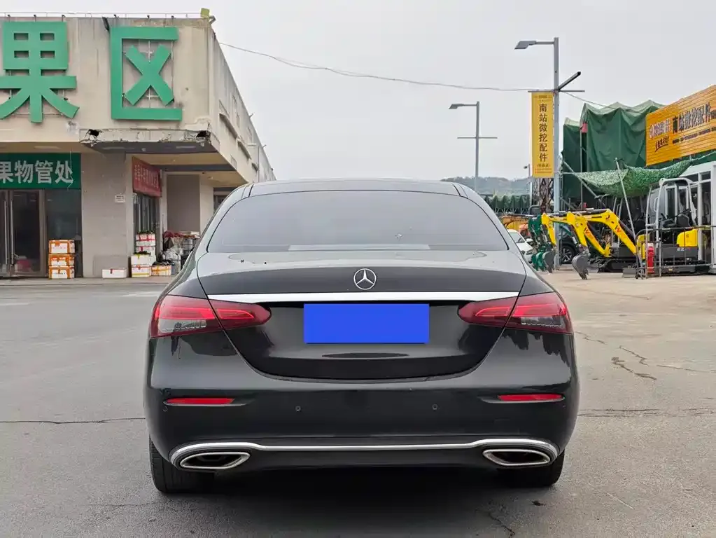 Mercedes-Benz E-Class 2023 из CN, фото 3