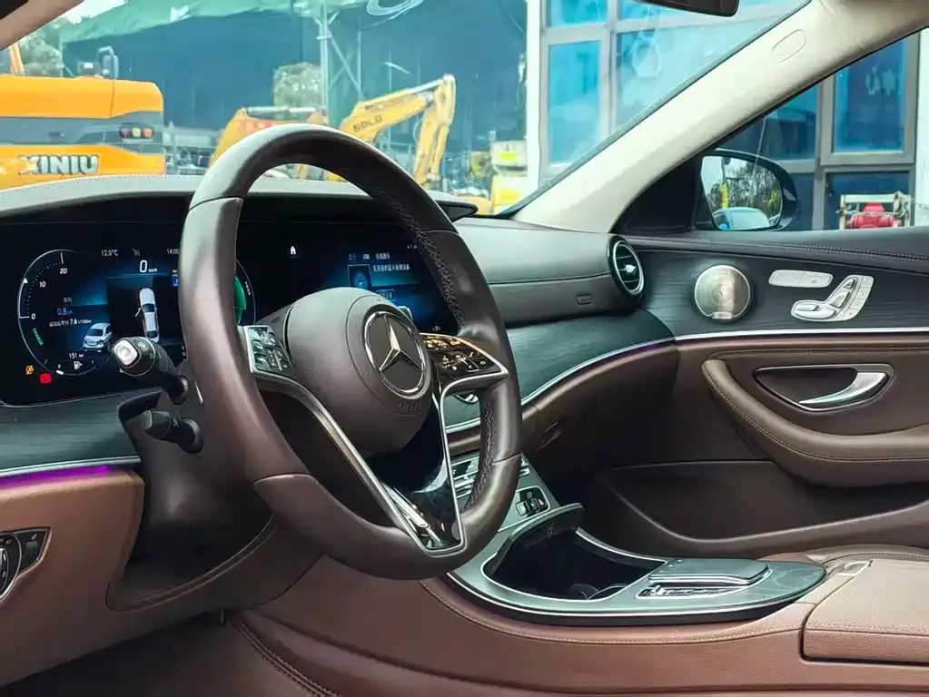 Mercedes-Benz E-Class 2023 из CN, фото 2