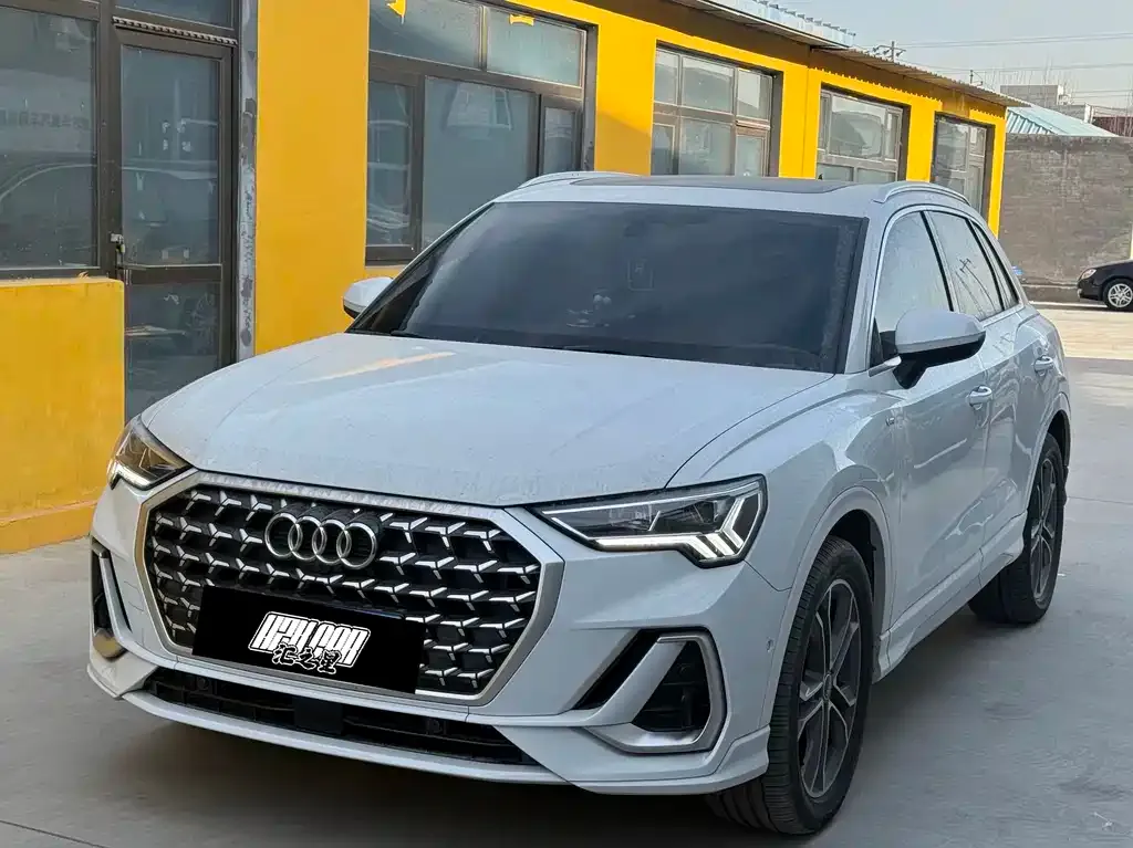 Audi Q3 2024 из CN, фото 1