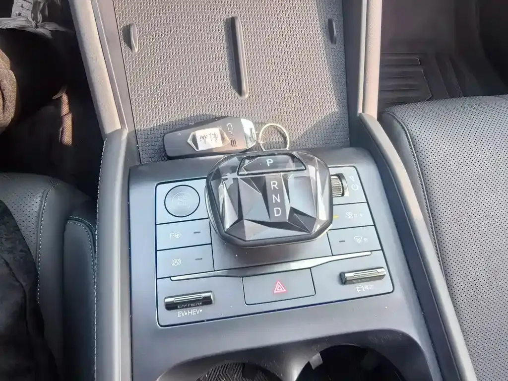 BYD Qin L 2025 из CN, фото 4