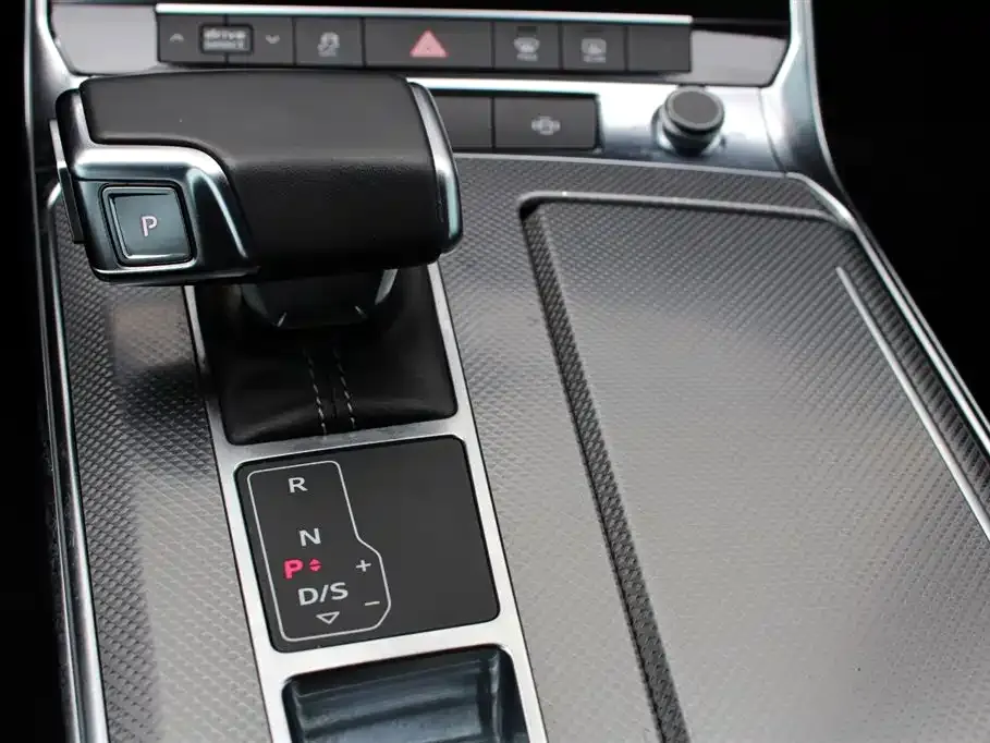 Audi A6L New Energy 2021 из CN, фото 9