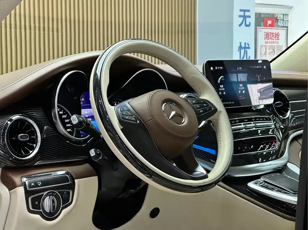 Mercedes-Benz V-Class 2024 из CN, фото 5