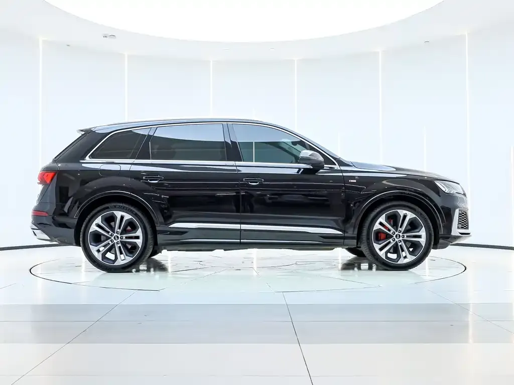 Audi Q7 — фото 3