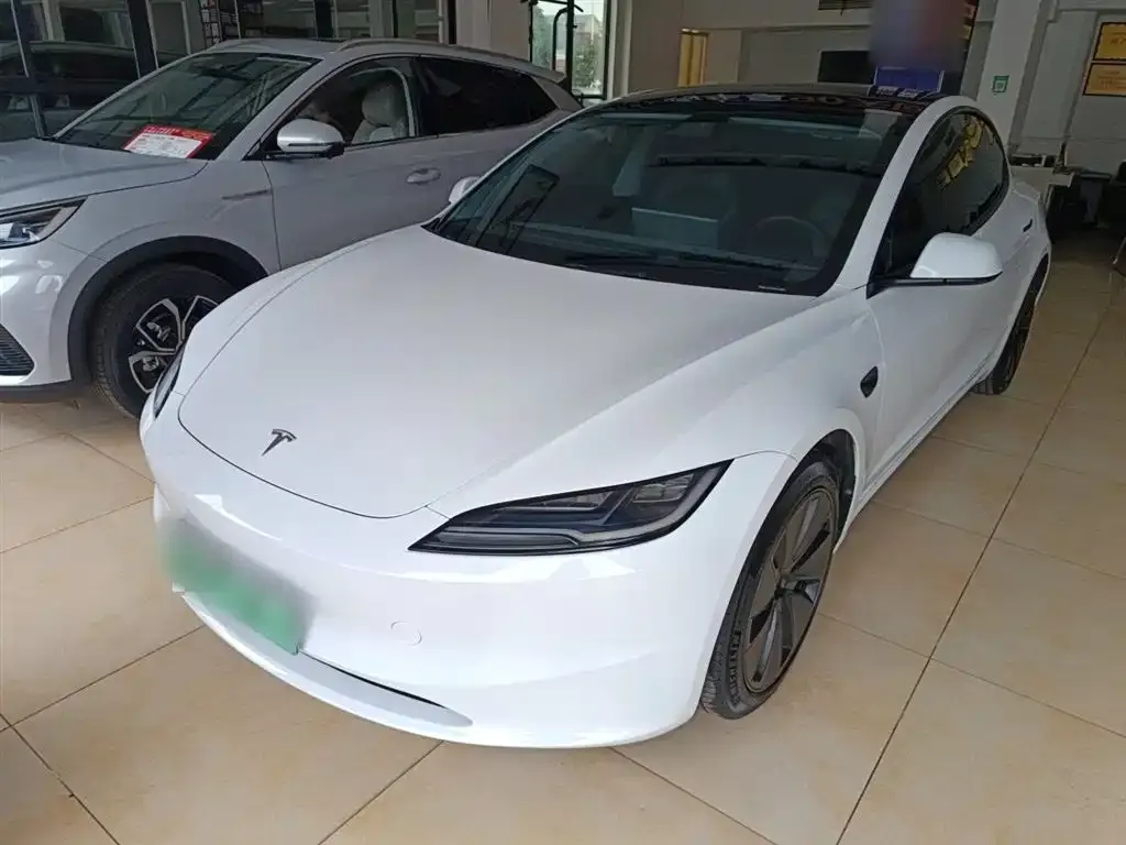 Tesla Model 3 2023 из CN, фото 9