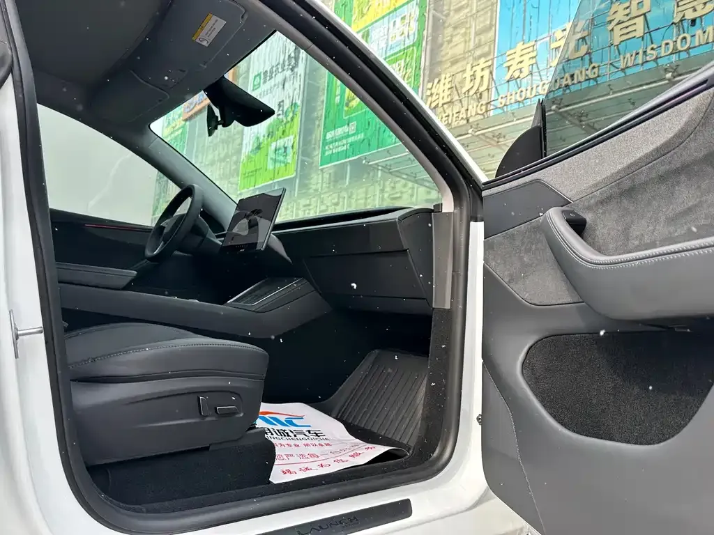 Tesla Model Y 2025 из CN, фото 7