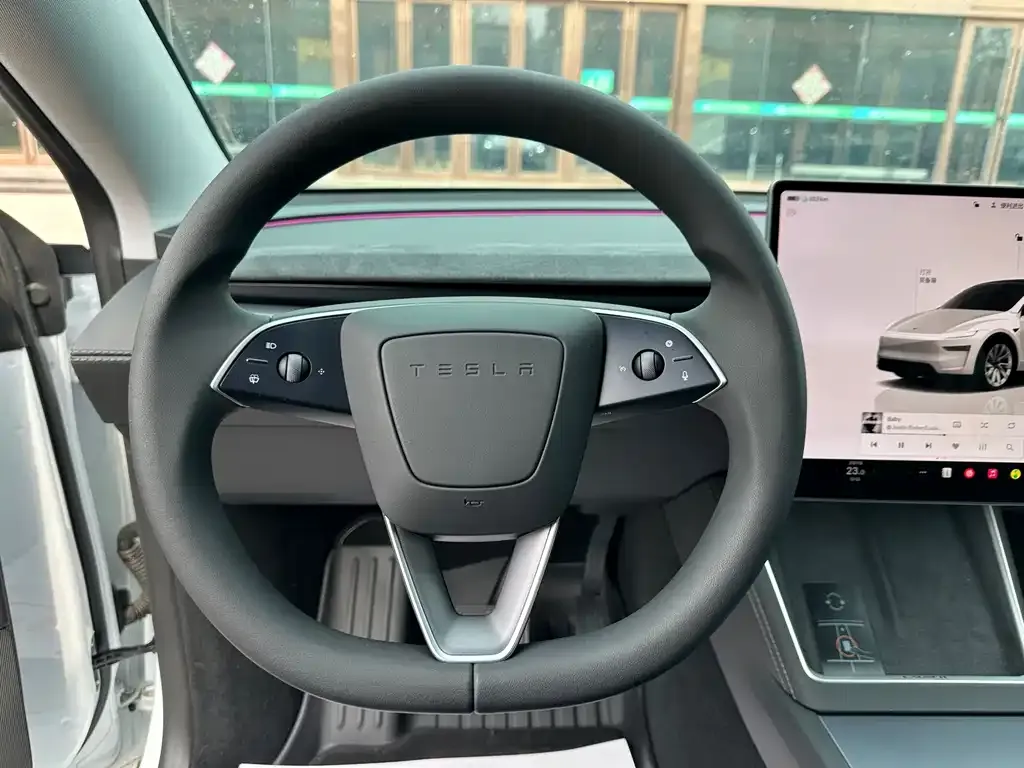 Tesla Model Y 2025 из CN, фото 3