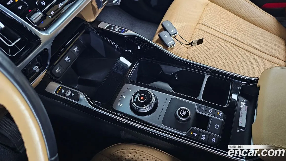 Kia Sorento — фото 8