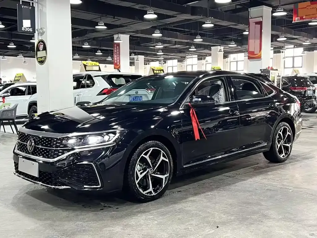 Volkswagen Passat 2024 из CN, фото 1