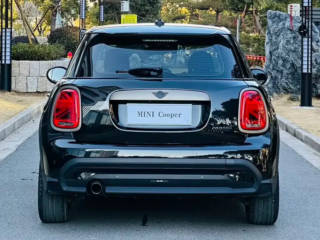 MINI Cooper (3-door) 2023 из CN, фото 9