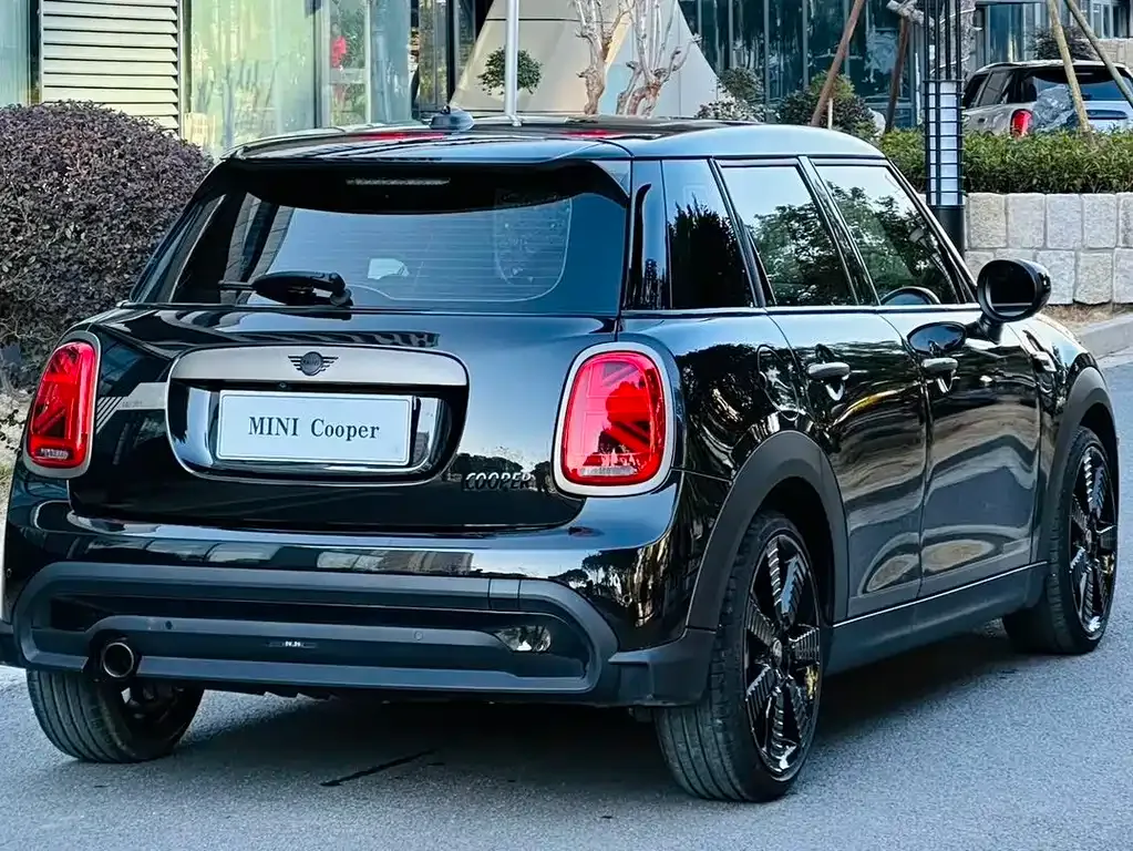MINI Cooper (3-door) 2023 из CN, фото 4